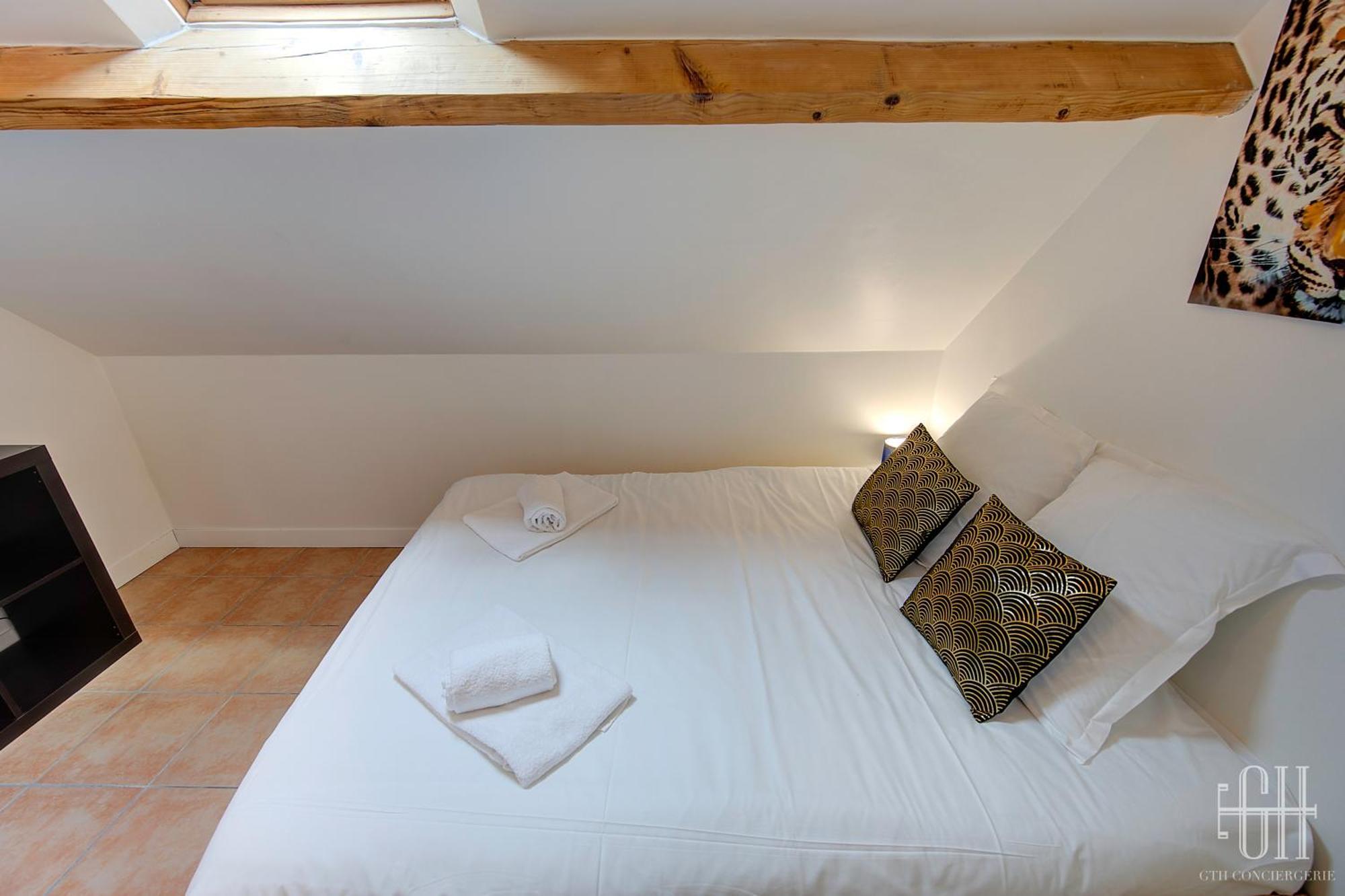 Le Qg Apartamento Tours Exterior foto